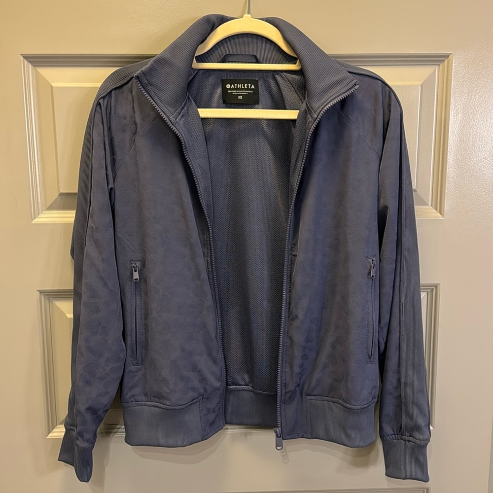 Athleta zip up jacket